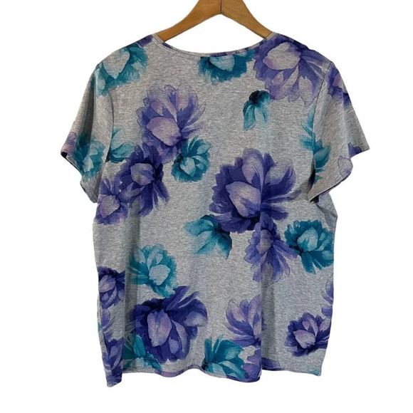 Croft & Barrow Watercolor Floral Classic Tee Plus XXl Gray Blue Purple Knit Top - Picture 2 of 4